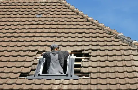 Pose de velux - Saint-Vincent-sur-Jard